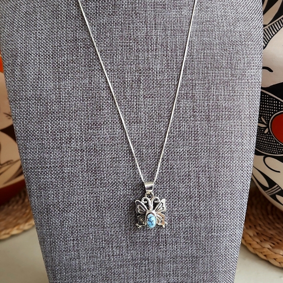 Beautiful Native American  Golden Hills Turquoise Butterfly Pendant & Chain - Picture 6 of 8